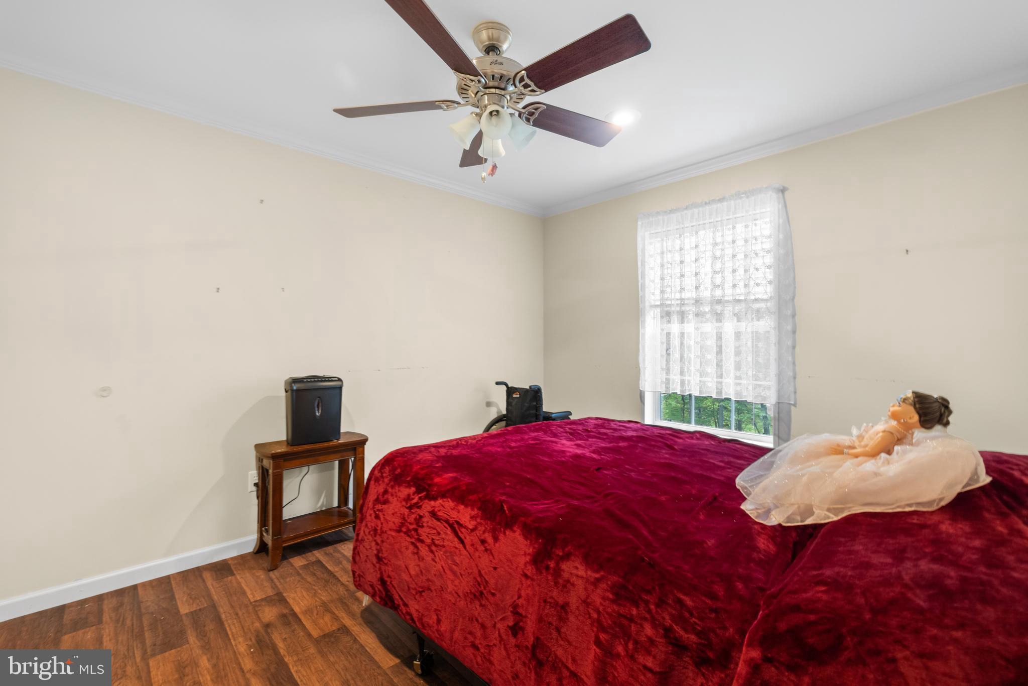 SHERMAN ESTATES - Residential