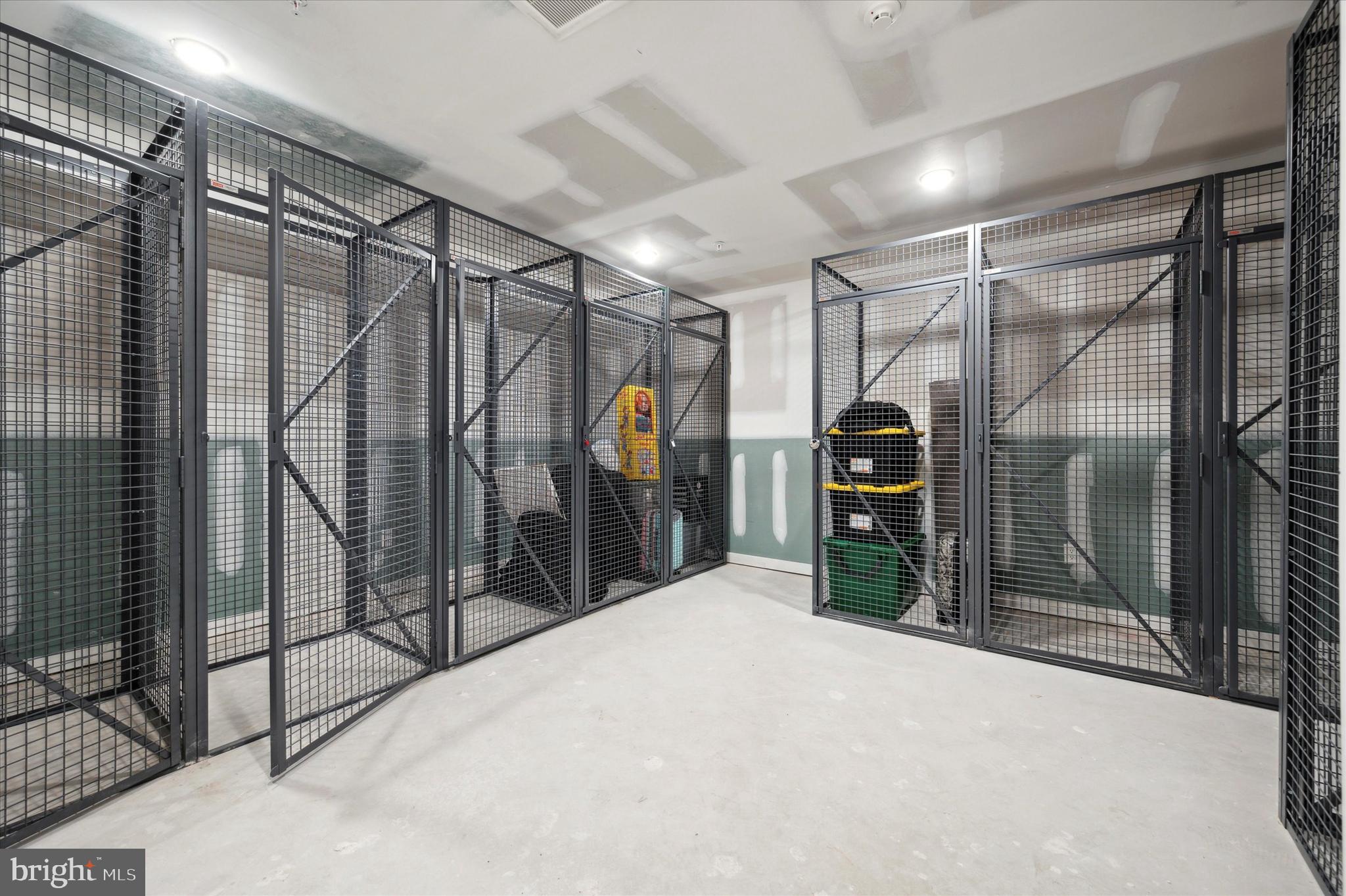 KENSINGTON - Residential Lease