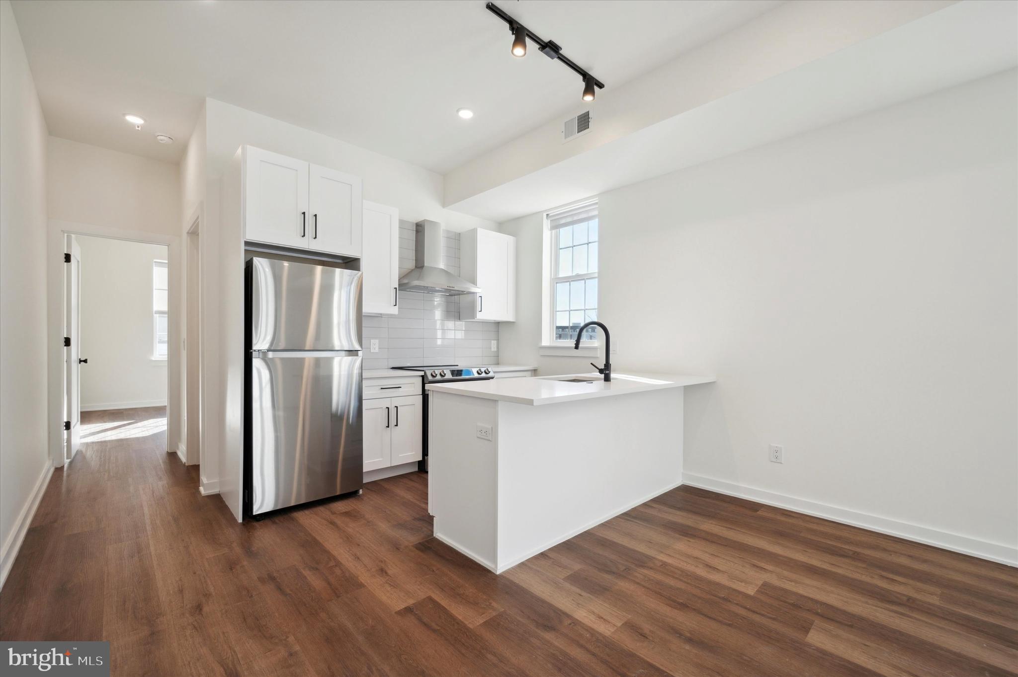 KENSINGTON - Residential Lease