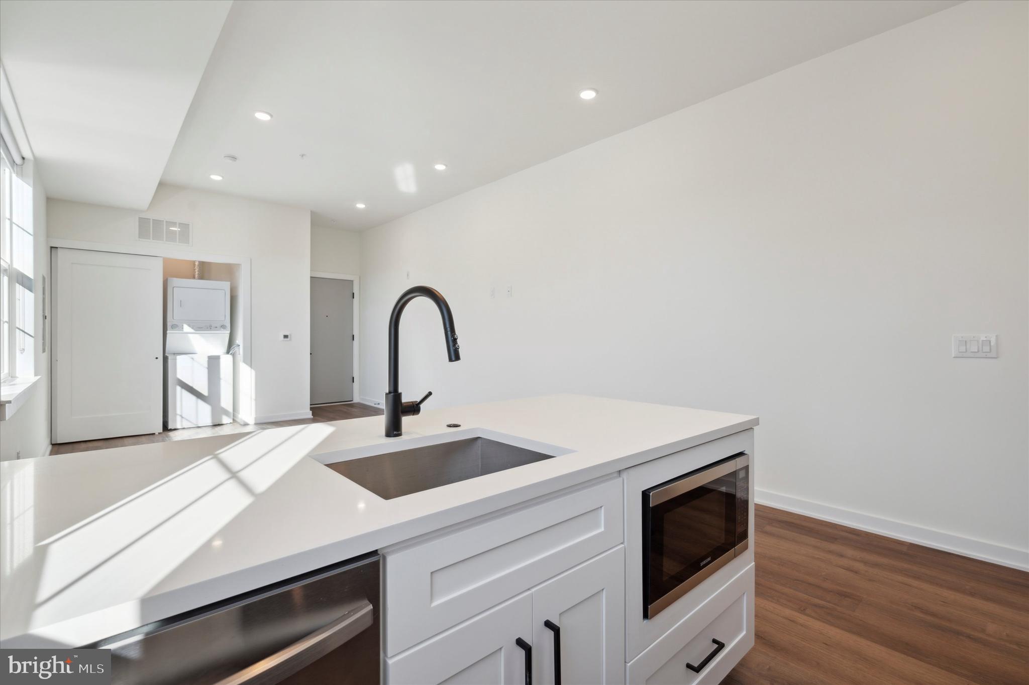 KENSINGTON - Residential Lease