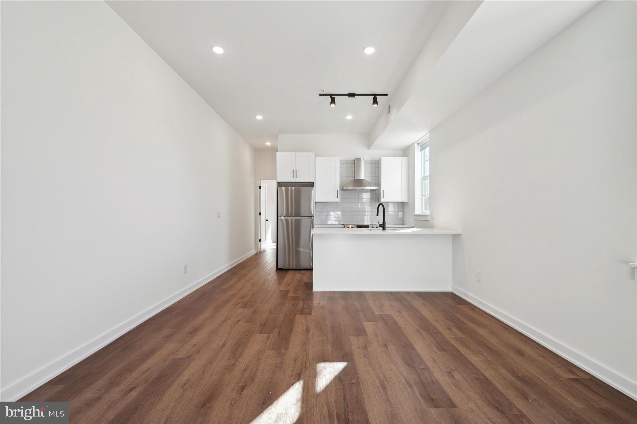 KENSINGTON - Residential Lease