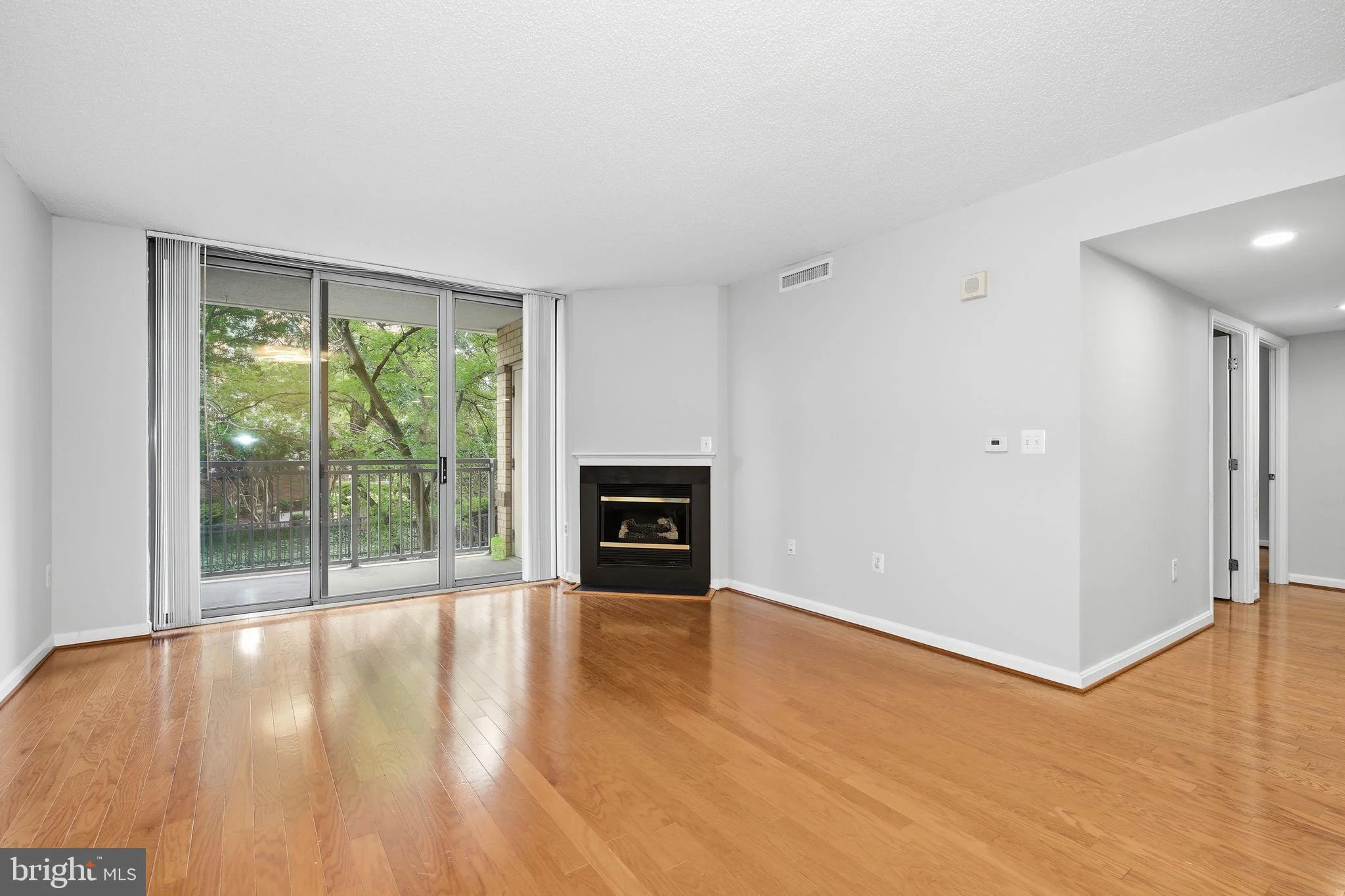 11710 Old Georgetown Rd Unit 227, North Bethesda, MD, 20852