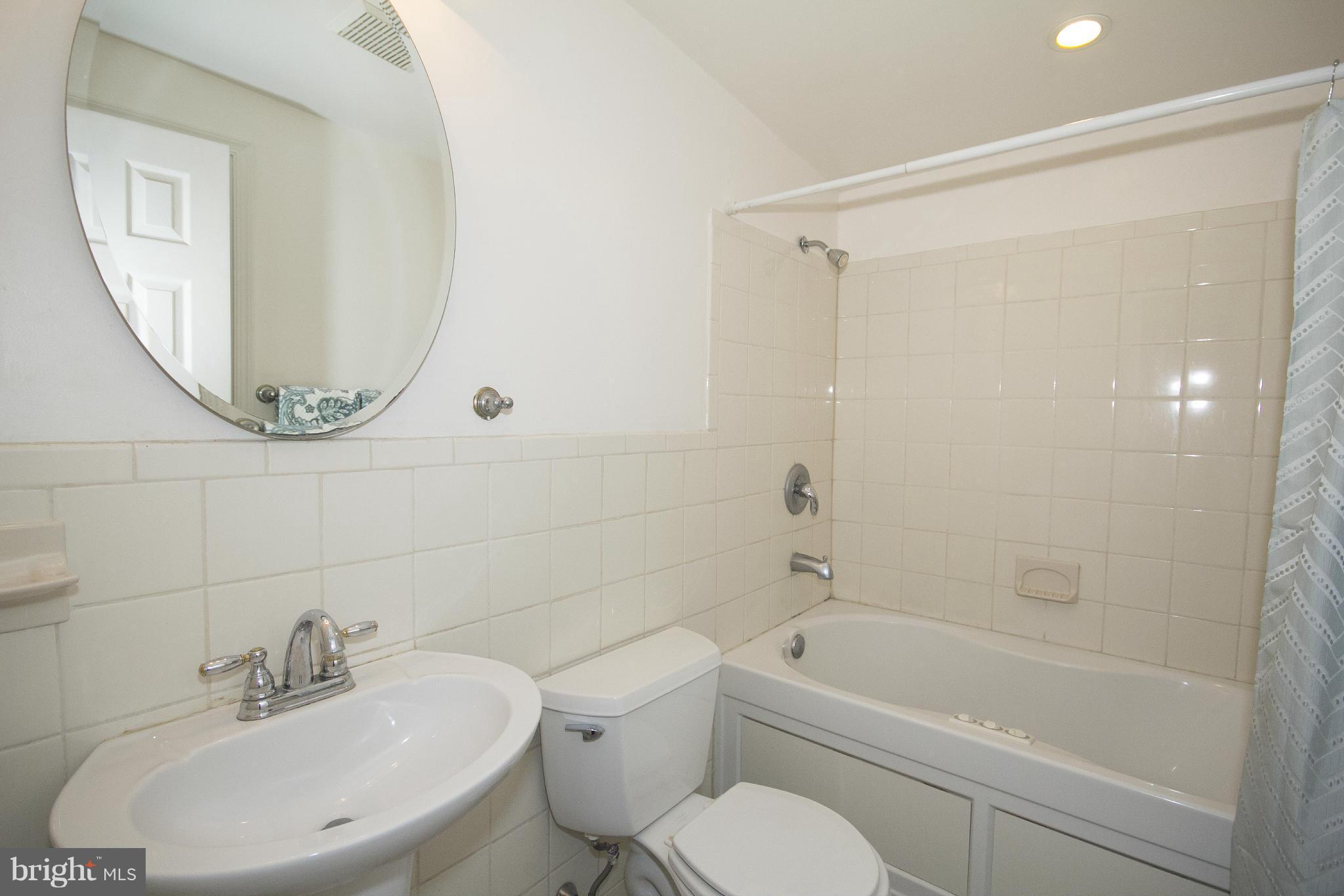 TOWSON GARDENS - Residential