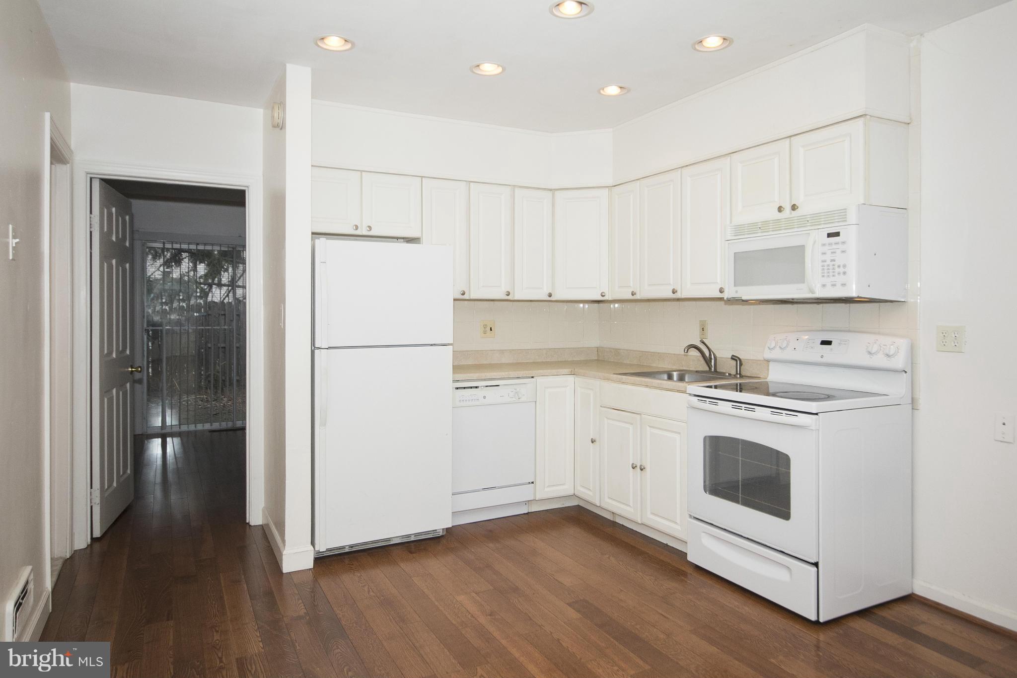 TOWSON GARDENS - Residential