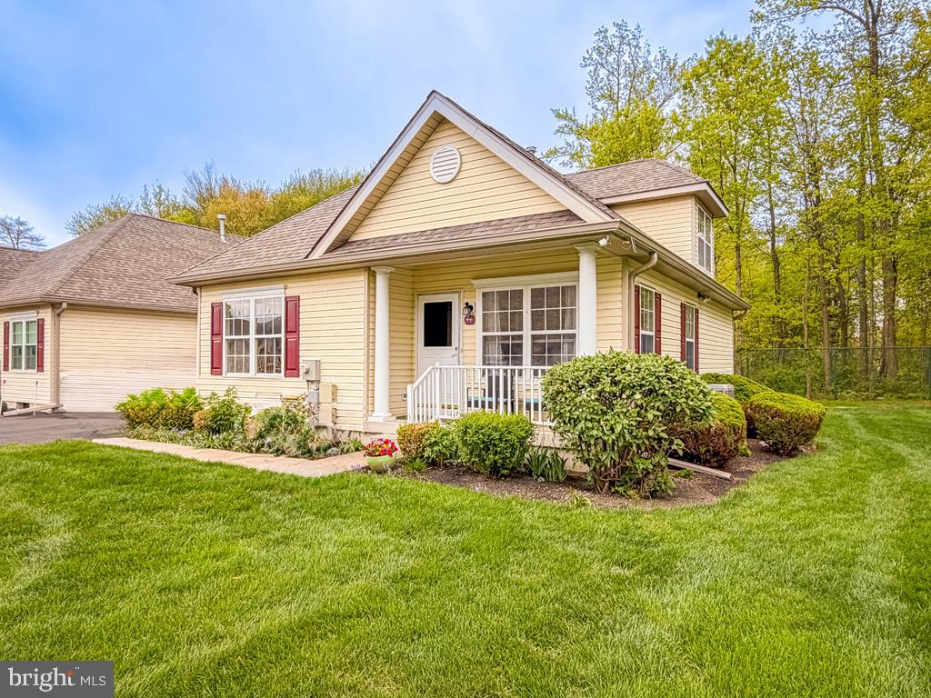 THE VILLAS AT REGE - Residential