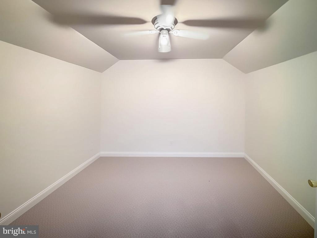 THE VILLAS AT REGE - Residential