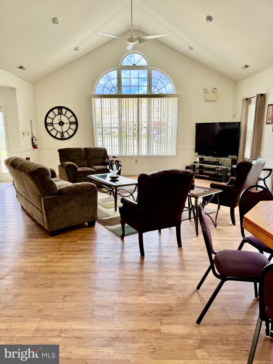 THE VILLAS AT REGE - Residential