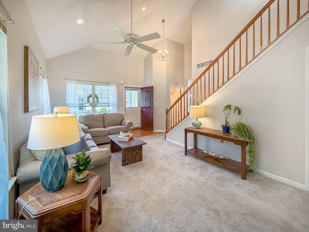 THE VILLAS AT REGE - Residential