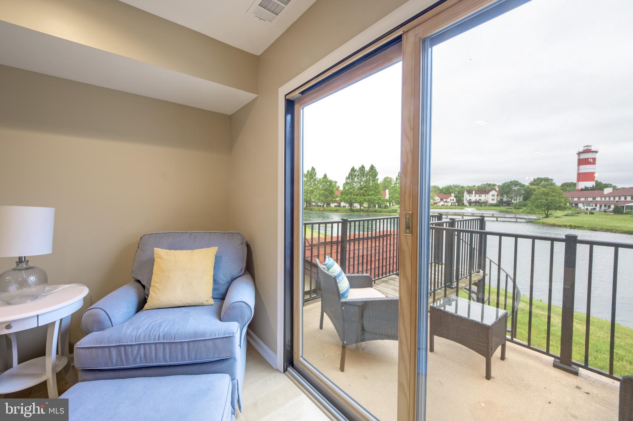 QUEENS LANDING - Residential