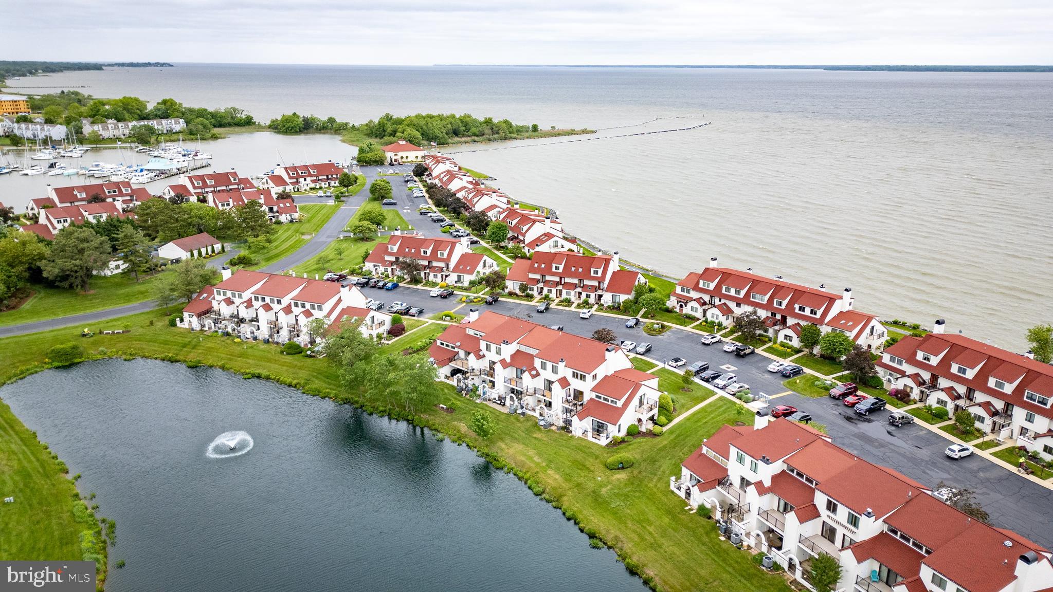 QUEENS LANDING - Residential