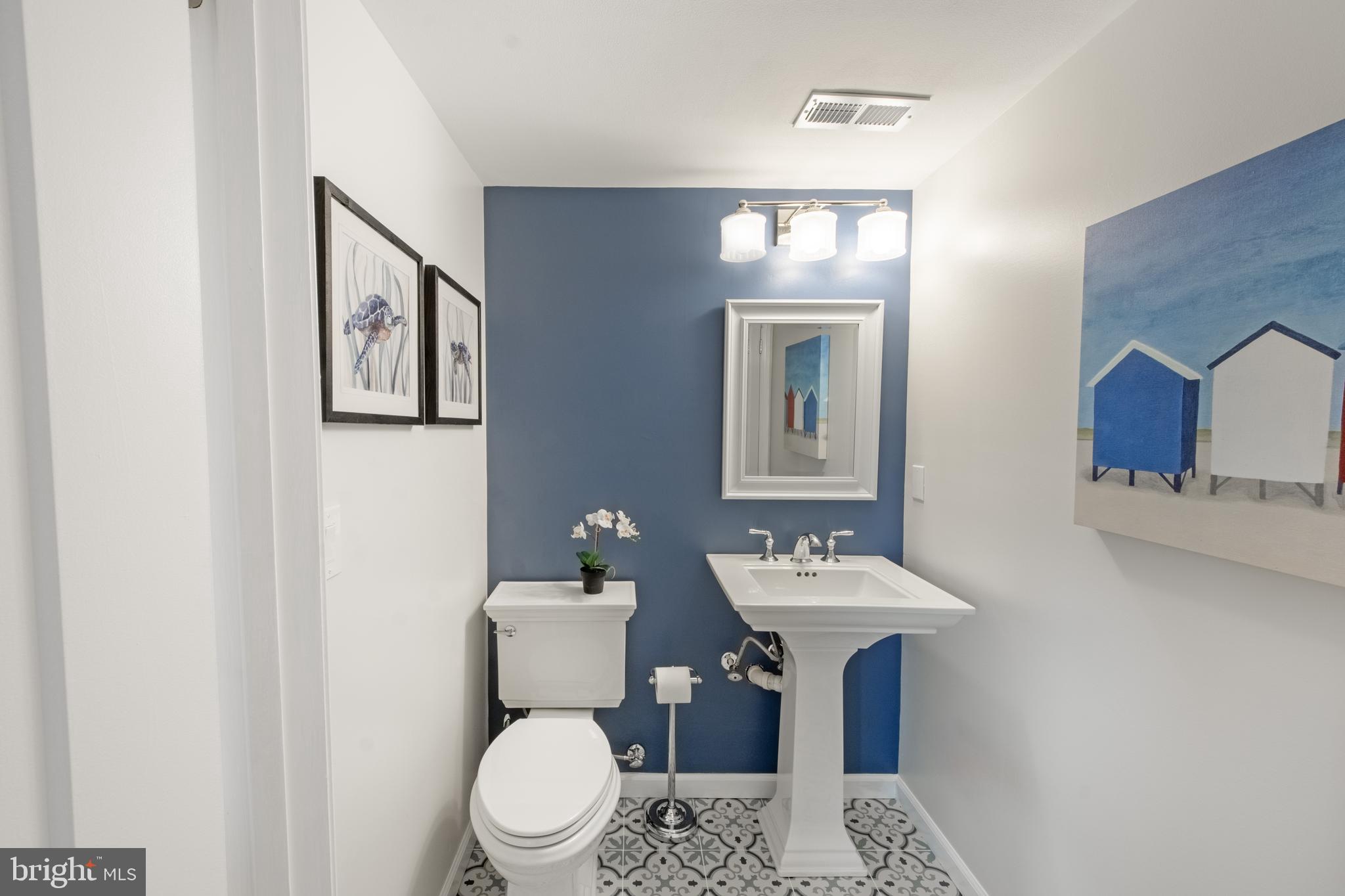 QUEENS LANDING - Residential