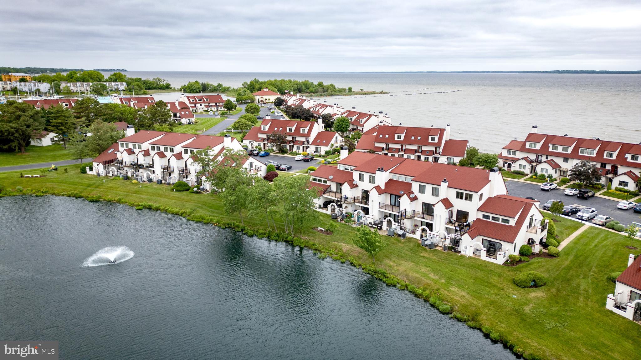 QUEENS LANDING - Residential