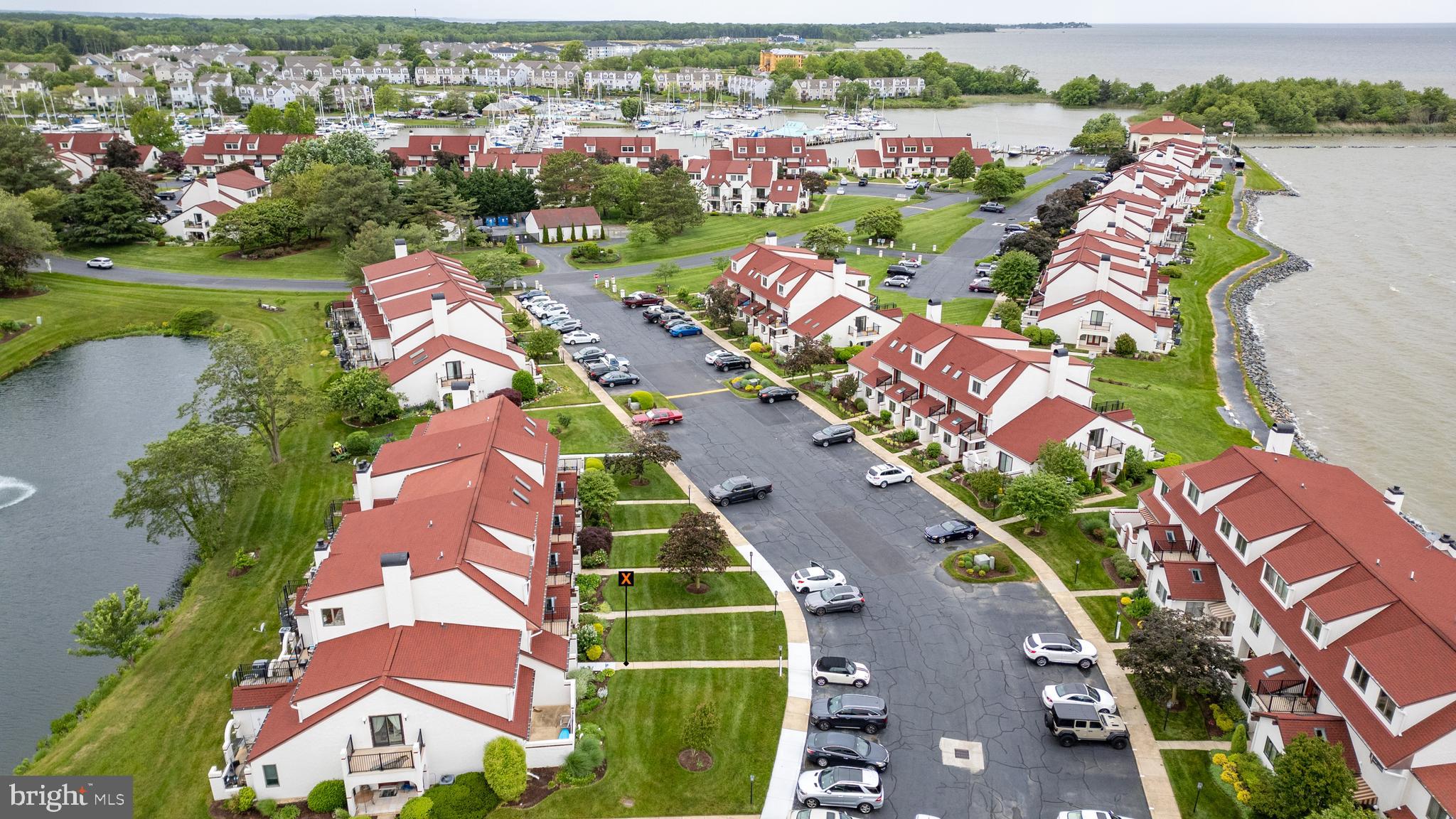 QUEENS LANDING - Residential