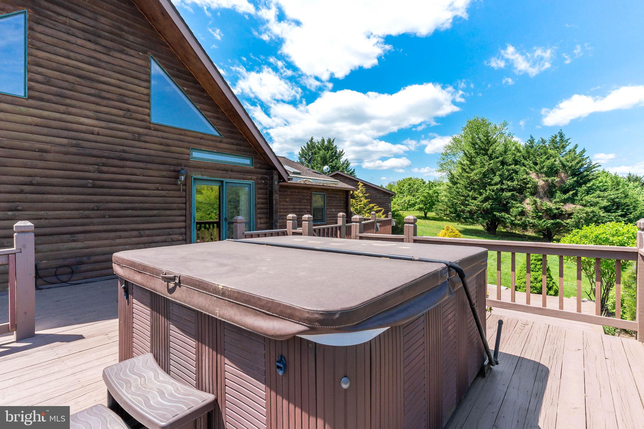 ORCHARD ON THE POTOMAC - Residential