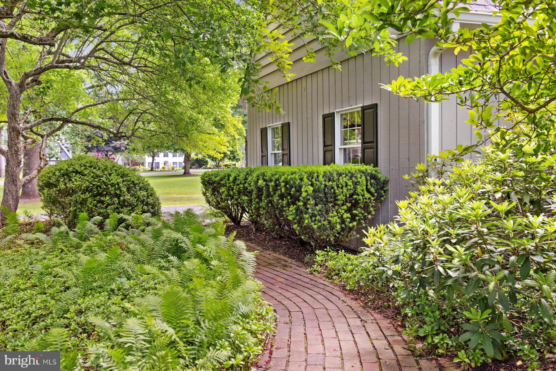 3 DEVON DRIVE
