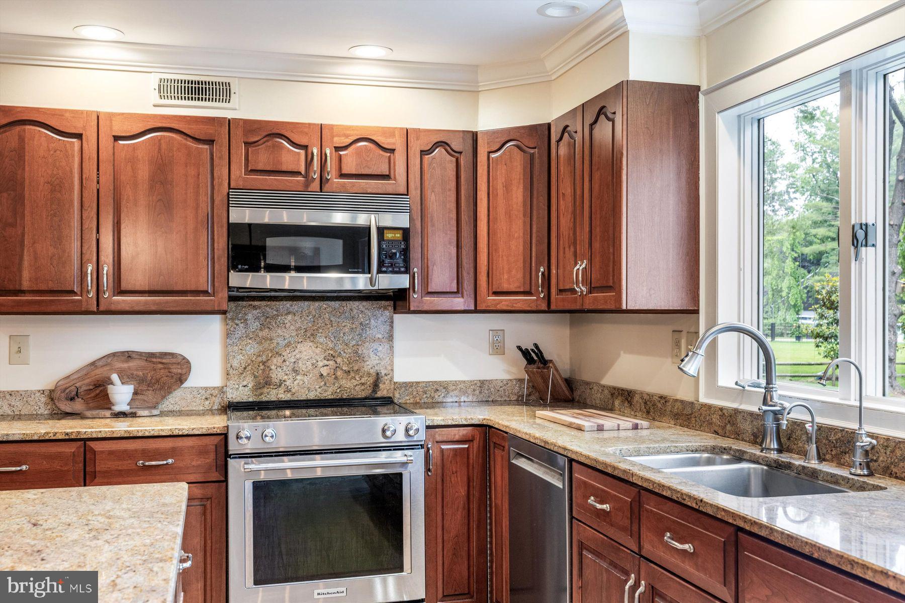 BRIDLEWOOD FARMS - Residential