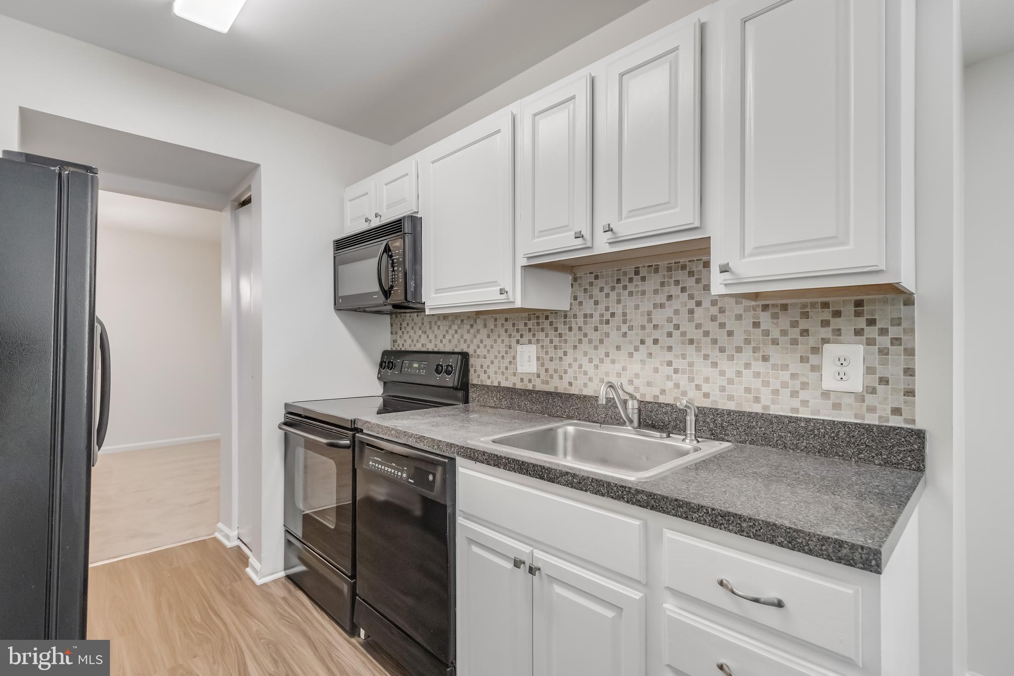 GREENBRIAR CONDO - Residential Lease