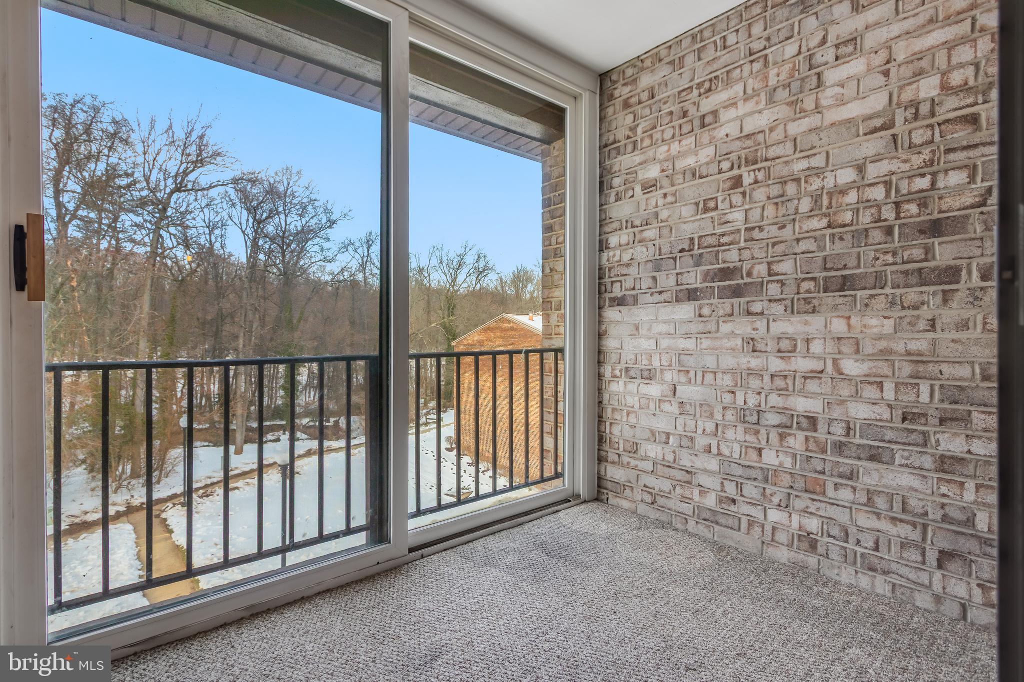 GREENBRIAR CONDO - Residential Lease