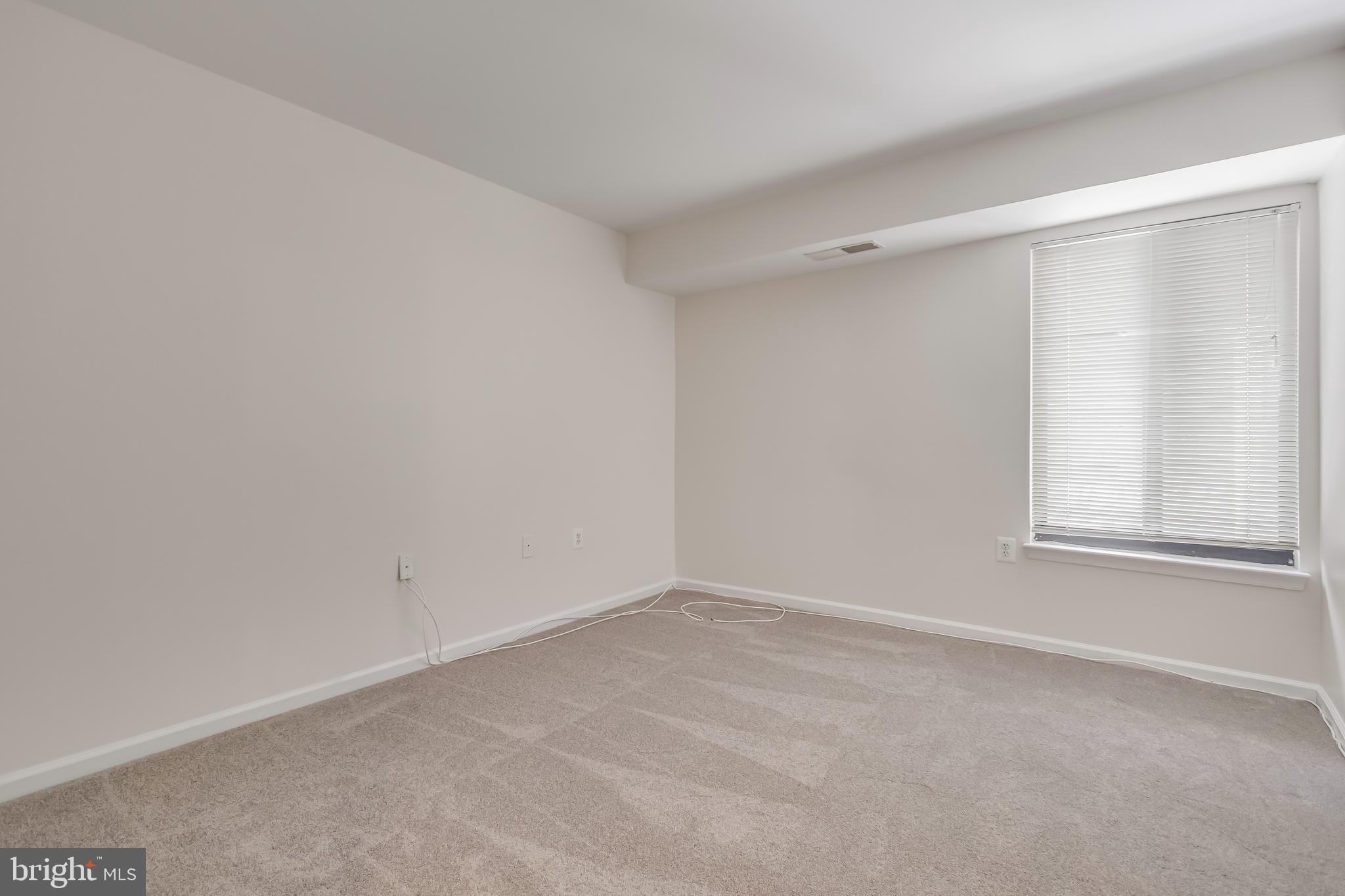 GREENBRIAR CONDO - Residential Lease