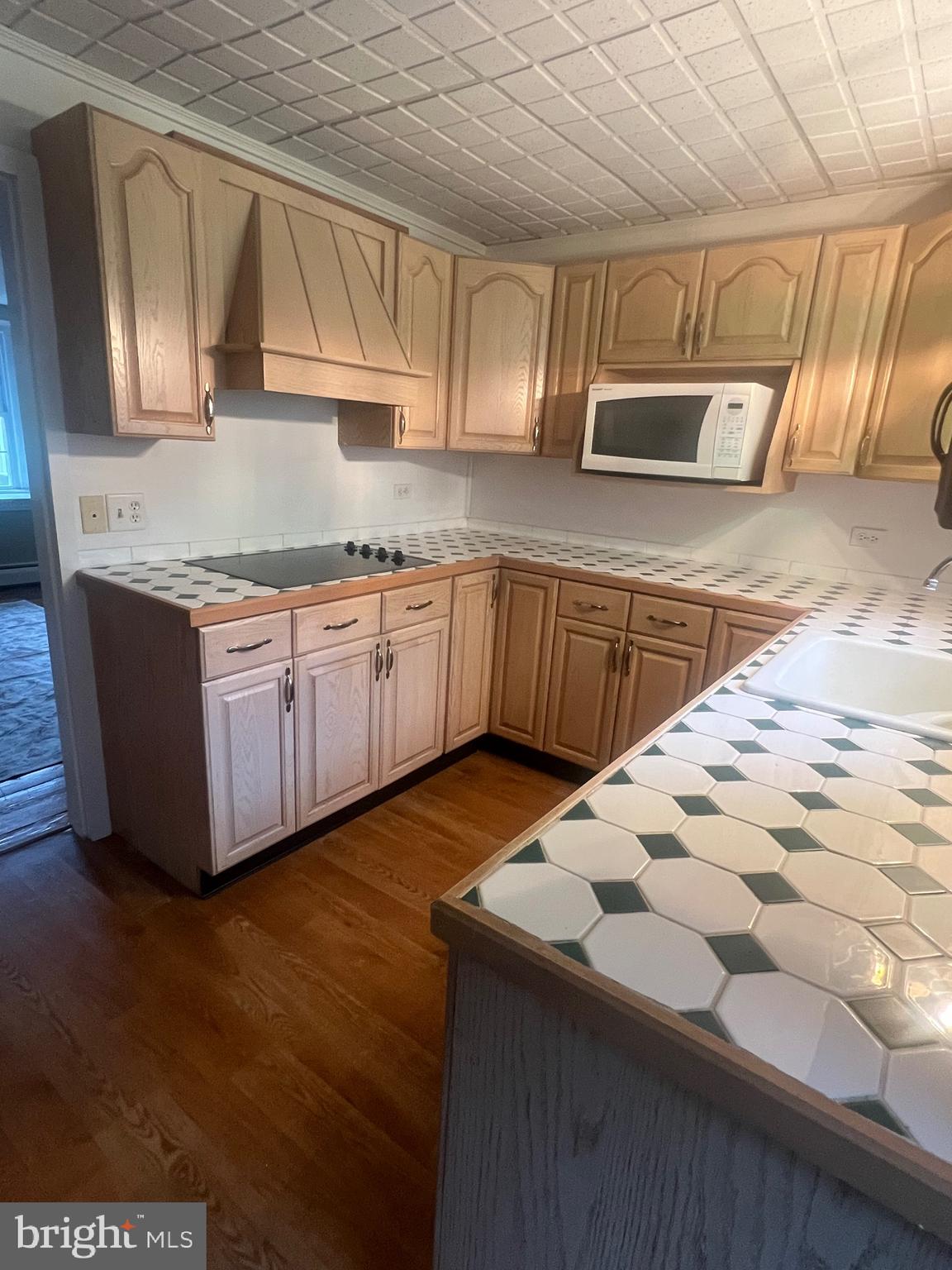 LANGHORNE GABLES - Residential Lease