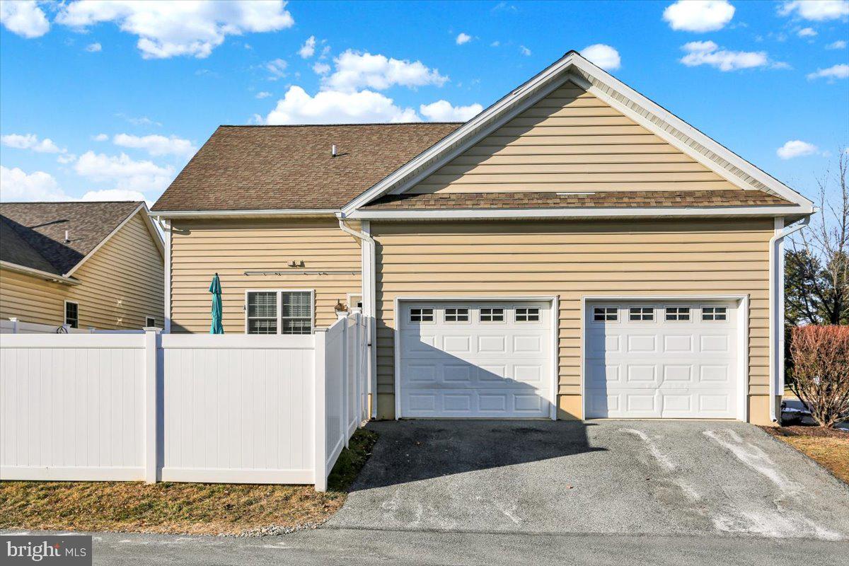 THE EAST MEADOW - Residential