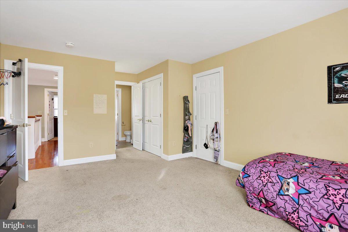 THE EAST MEADOW - Residential