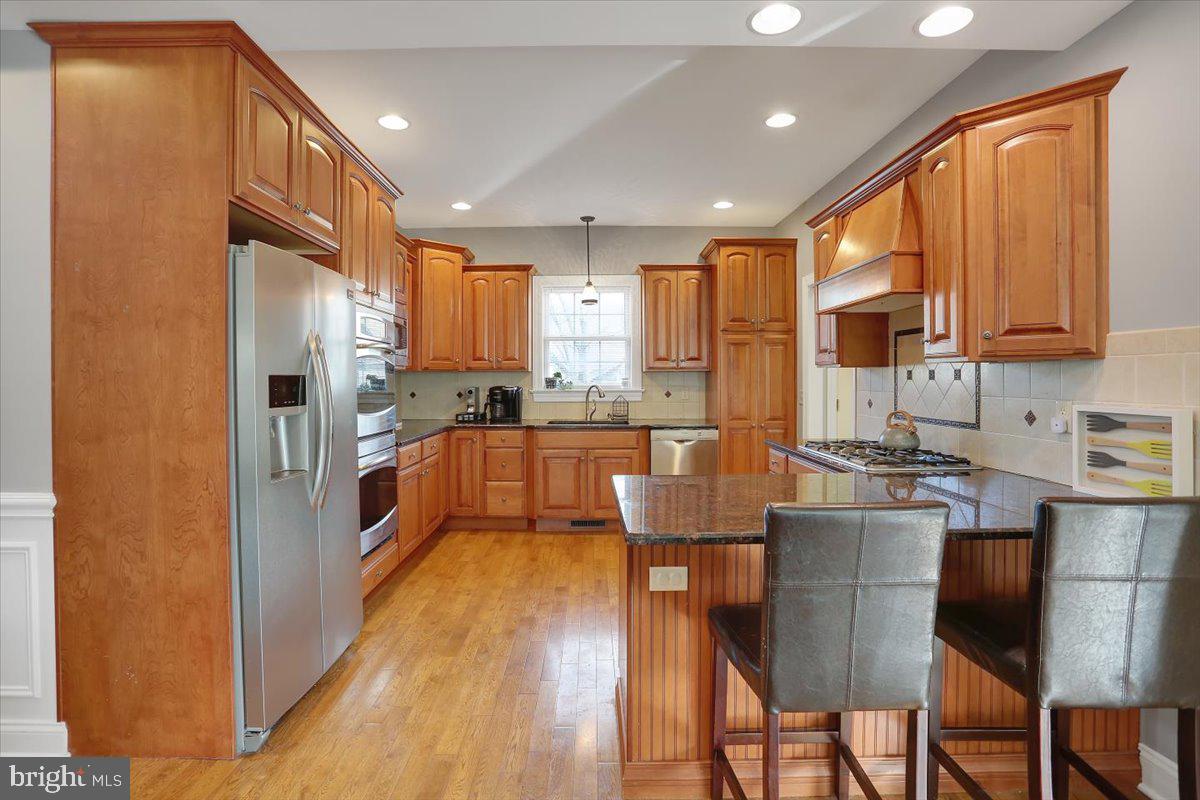 THE EAST MEADOW - Residential