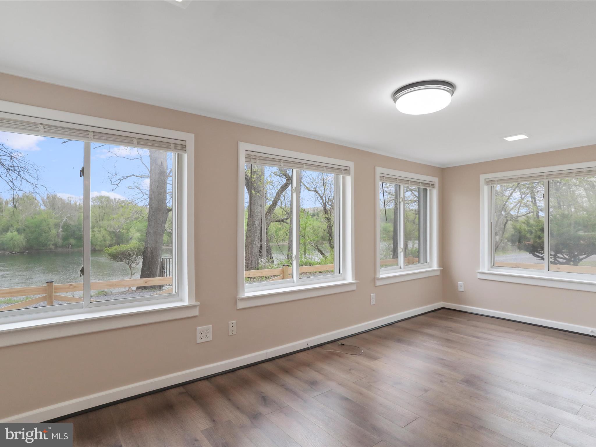 POTOMAC PARK ESTATES - Residential