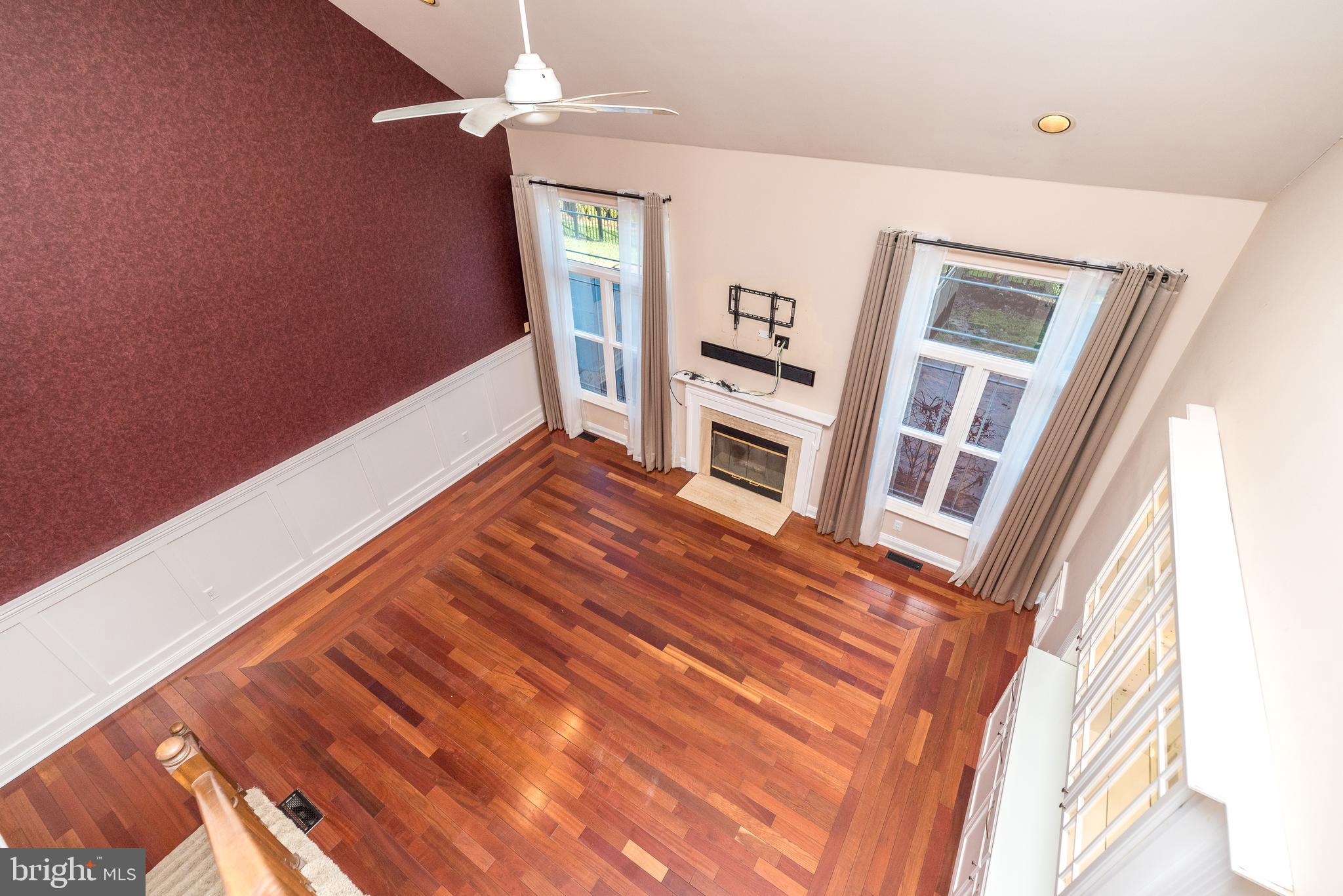 MONTGOMERY CROSSING - Residential