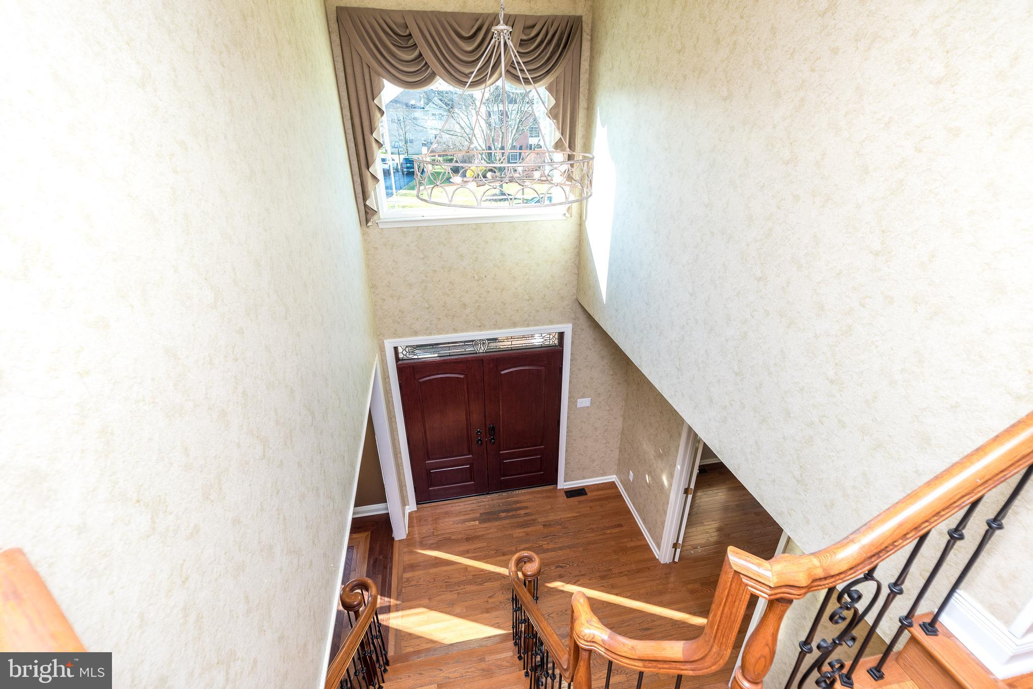 MONTGOMERY CROSSING - Residential