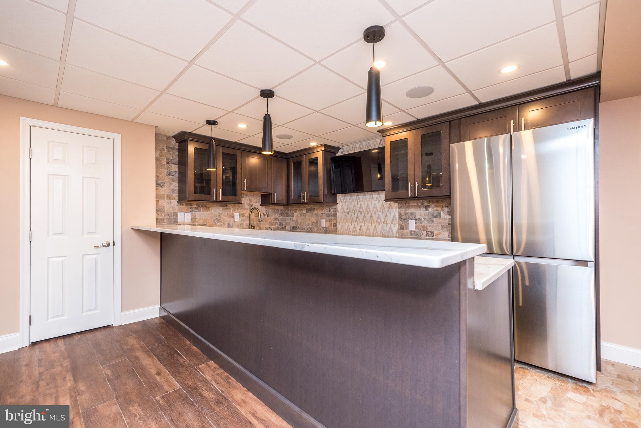 MONTGOMERY CROSSING - Residential