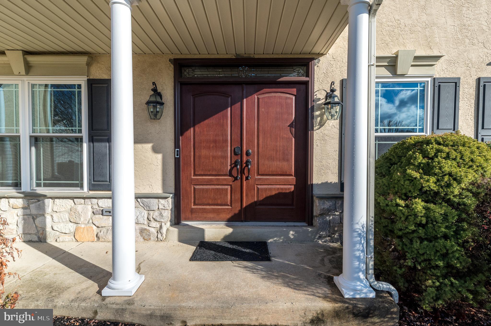 MONTGOMERY CROSSING - Residential