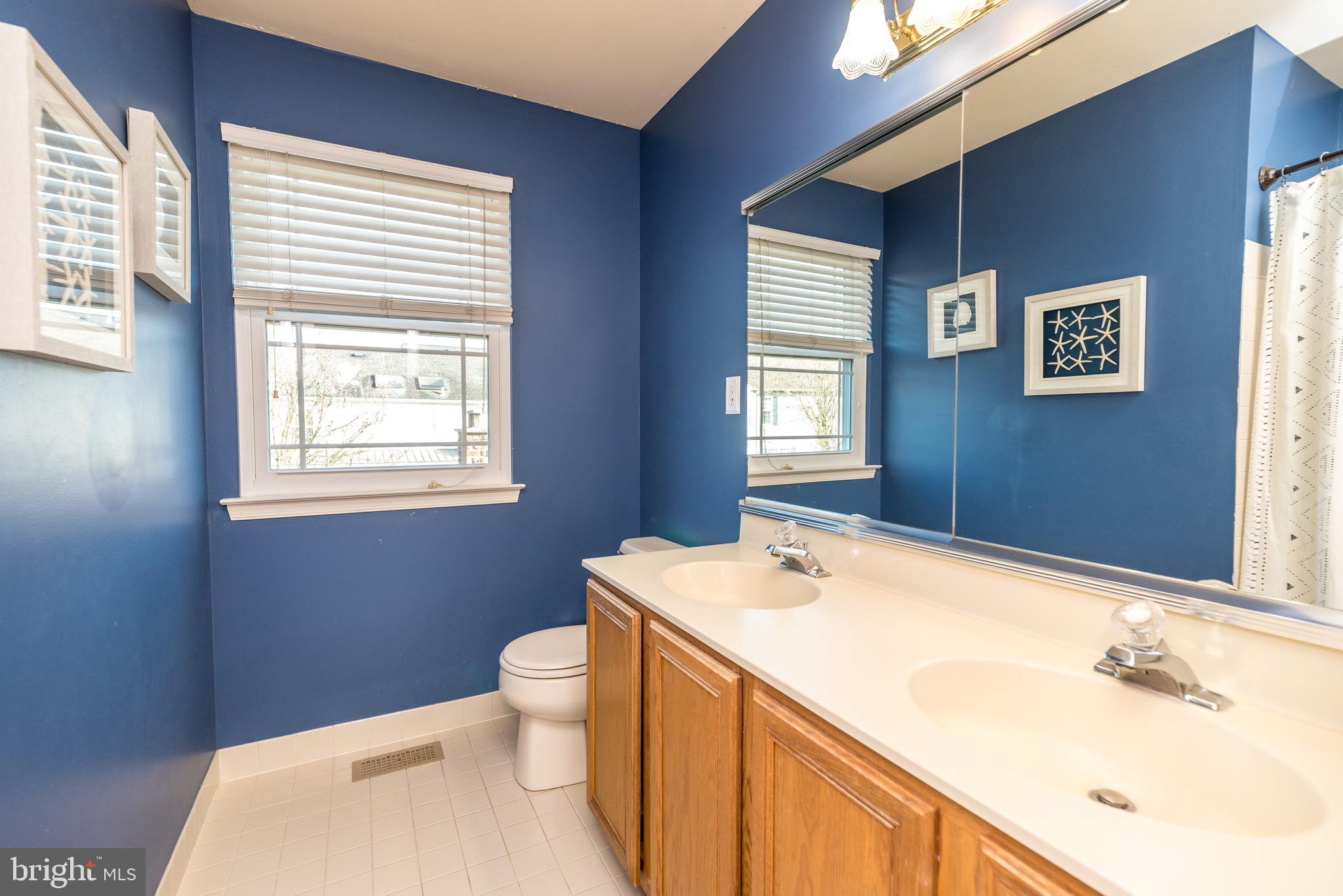 MONTGOMERY CROSSING - Residential