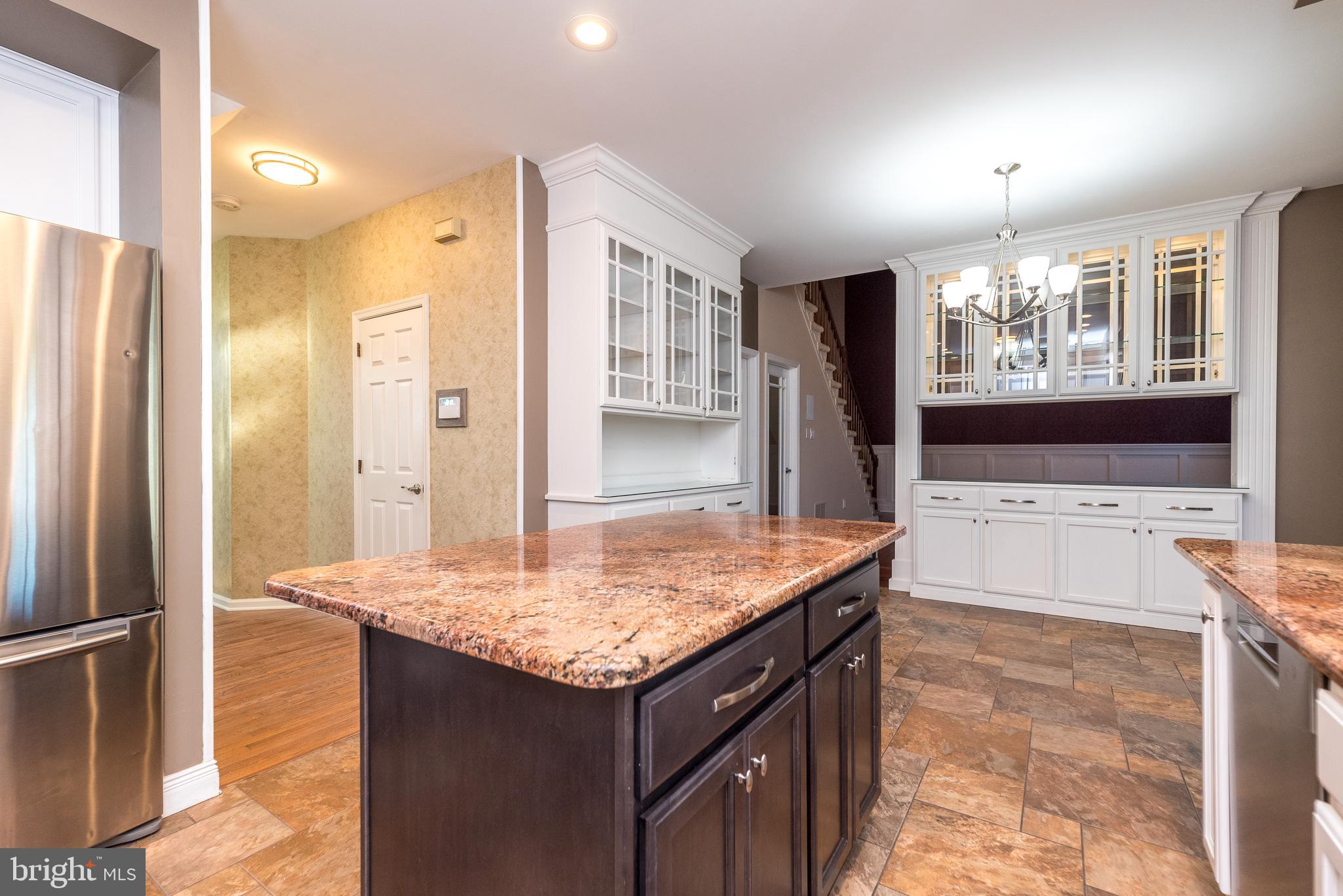 MONTGOMERY CROSSING - Residential