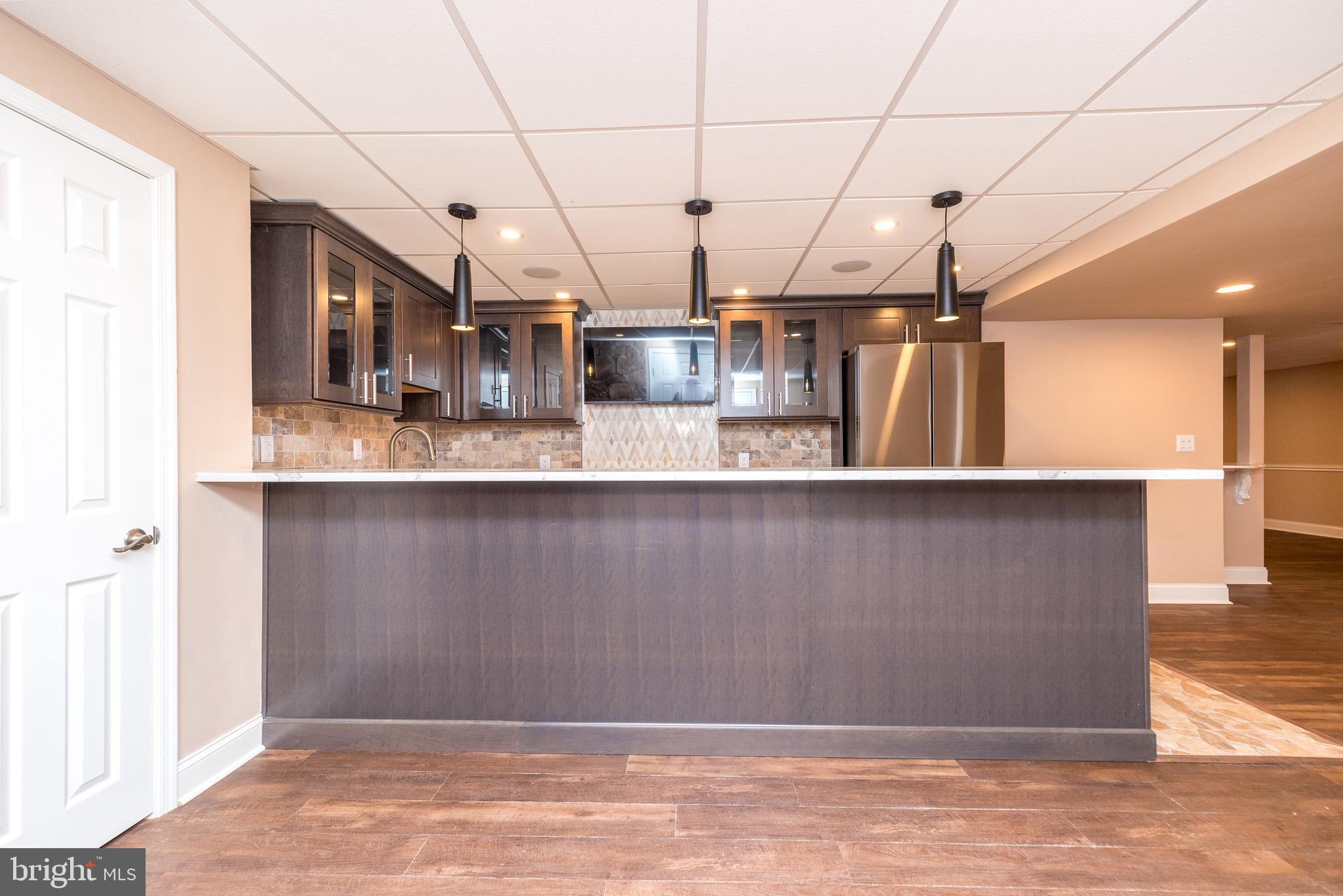 MONTGOMERY CROSSING - Residential