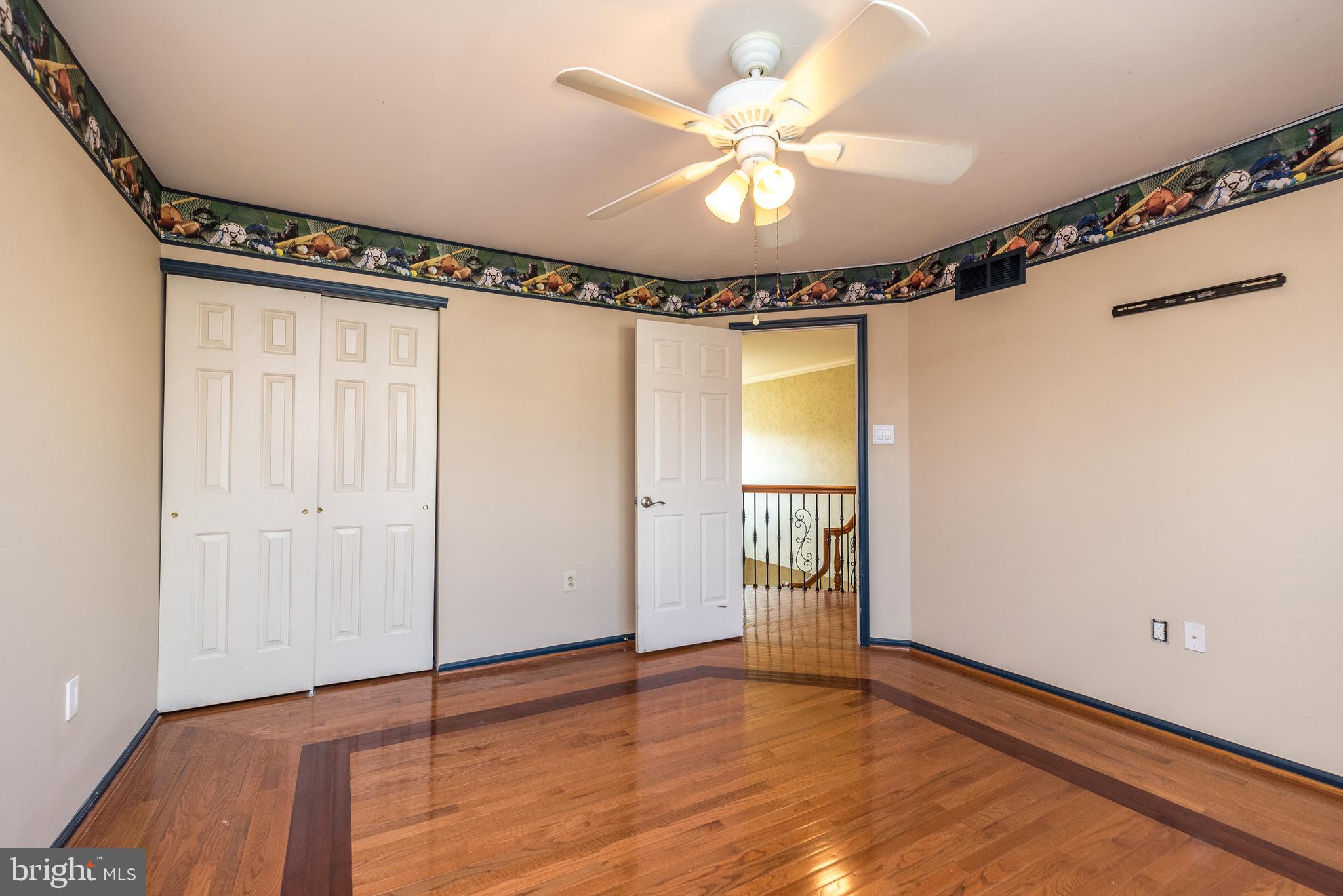 MONTGOMERY CROSSING - Residential