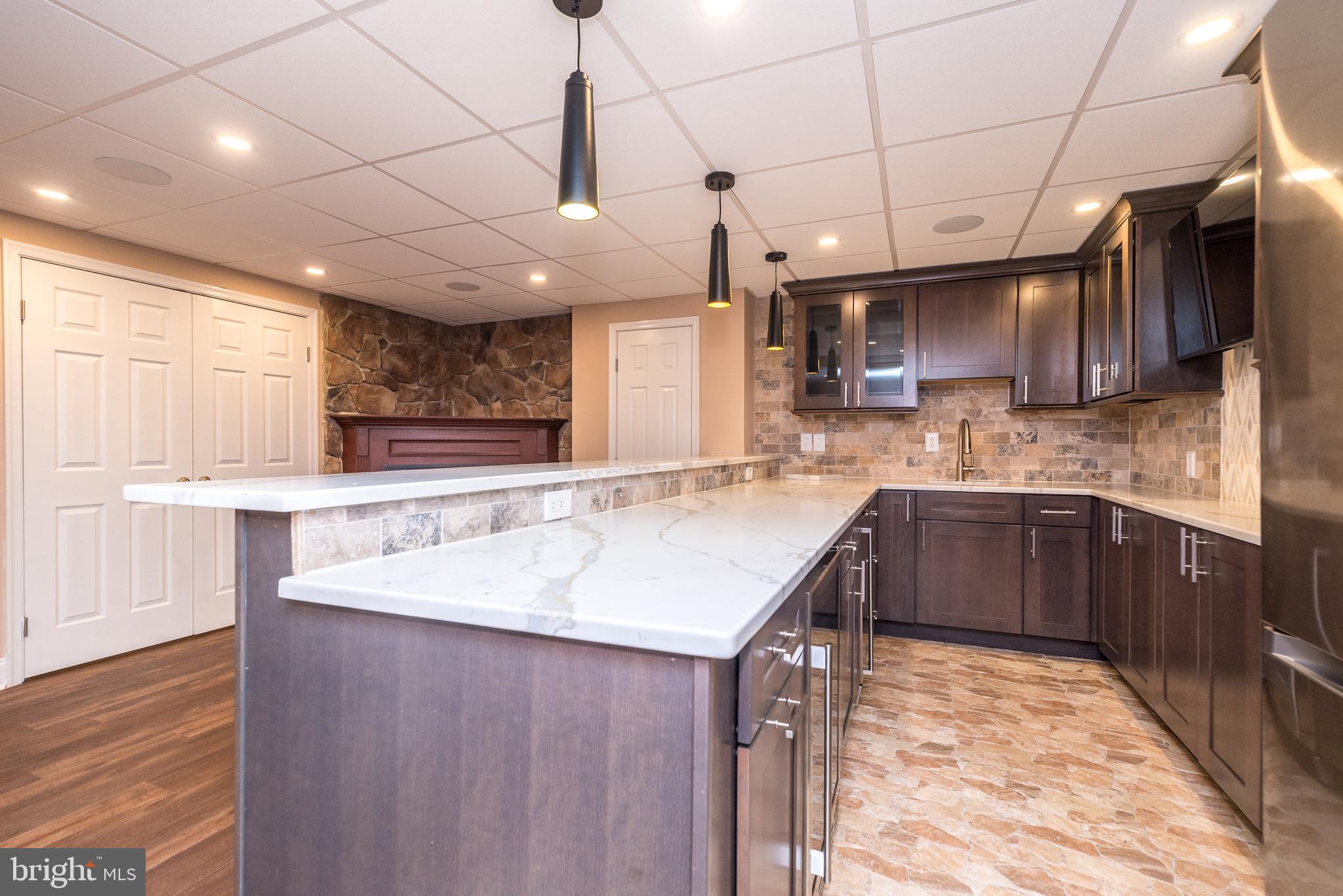 MONTGOMERY CROSSING - Residential
