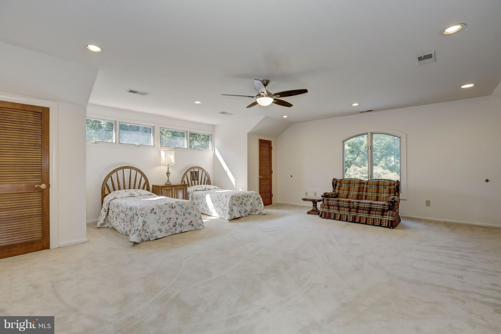 MASS AVE HIGHLANDS - Residential