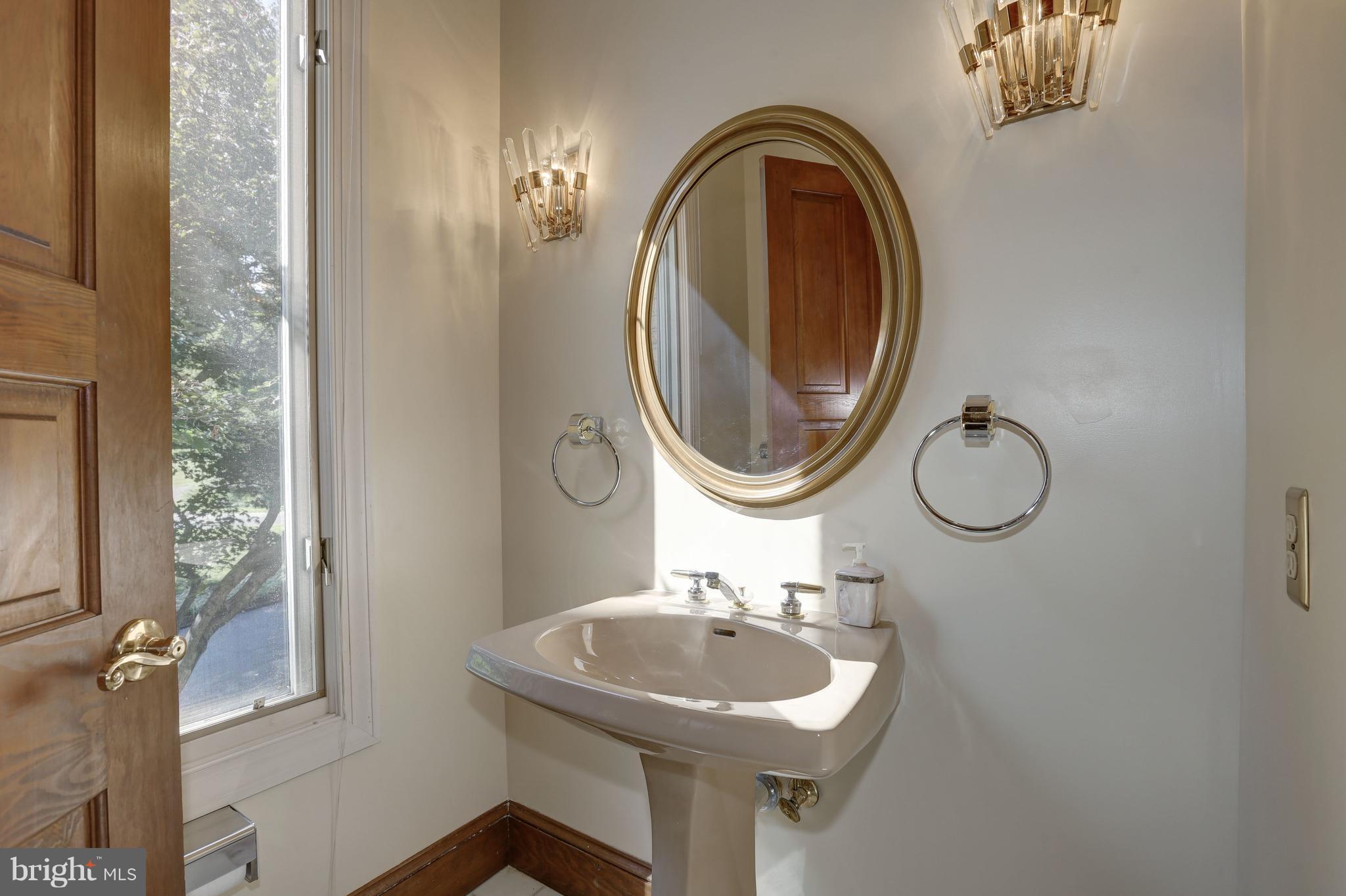 MASS AVE HIGHLANDS - Residential