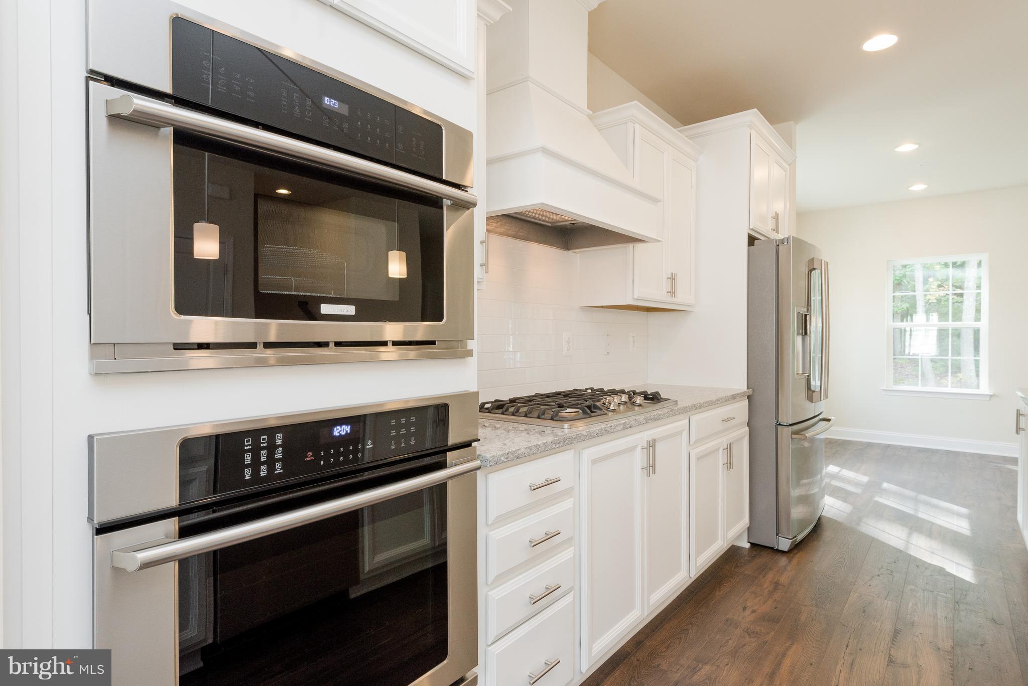 CREEKSTONE VILLAGE - Residential