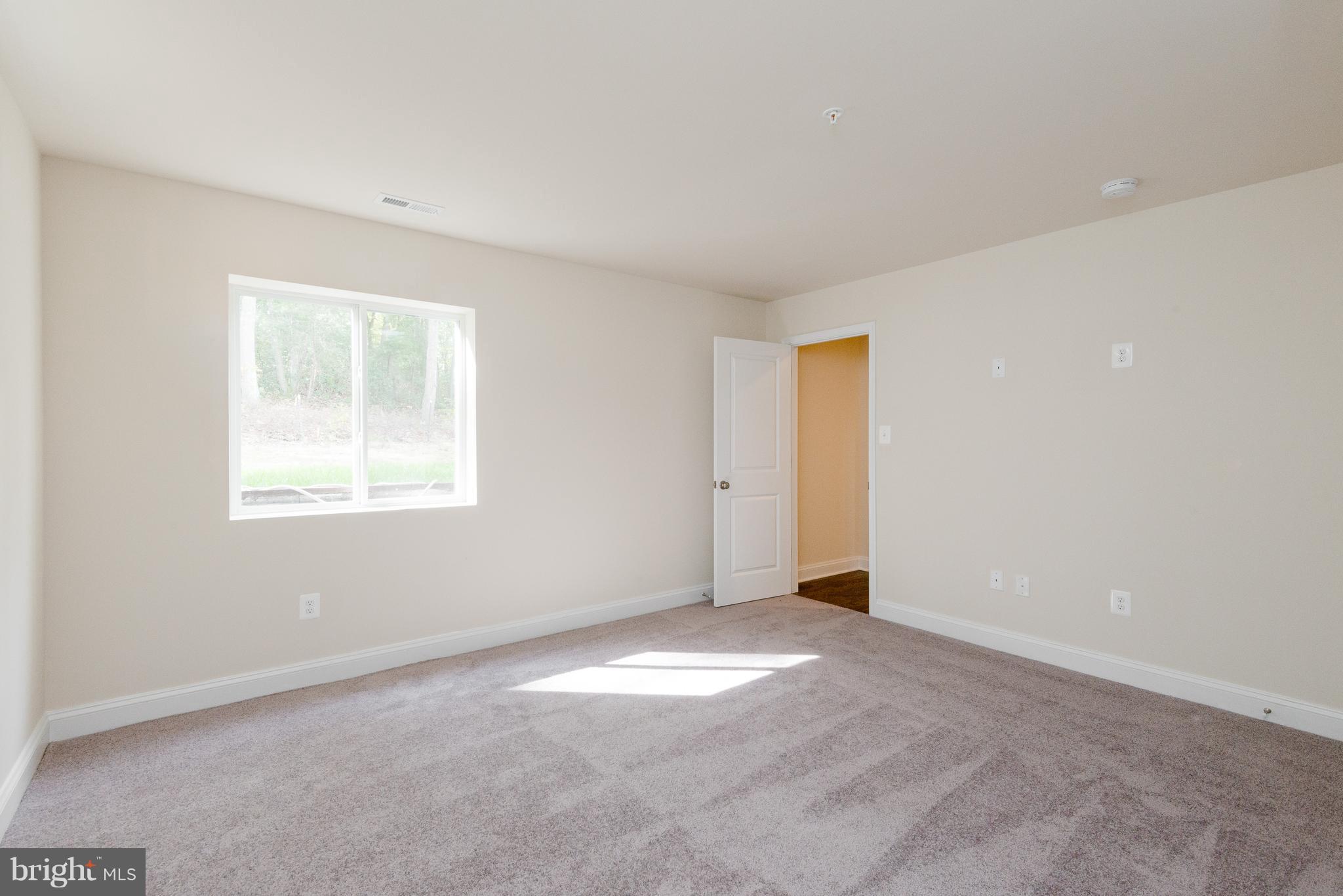 CREEKSTONE VILLAGE - Residential