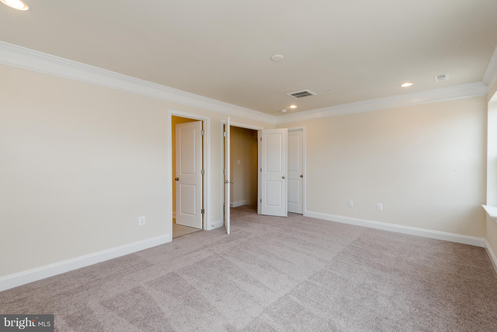 CREEKSTONE VILLAGE - Residential