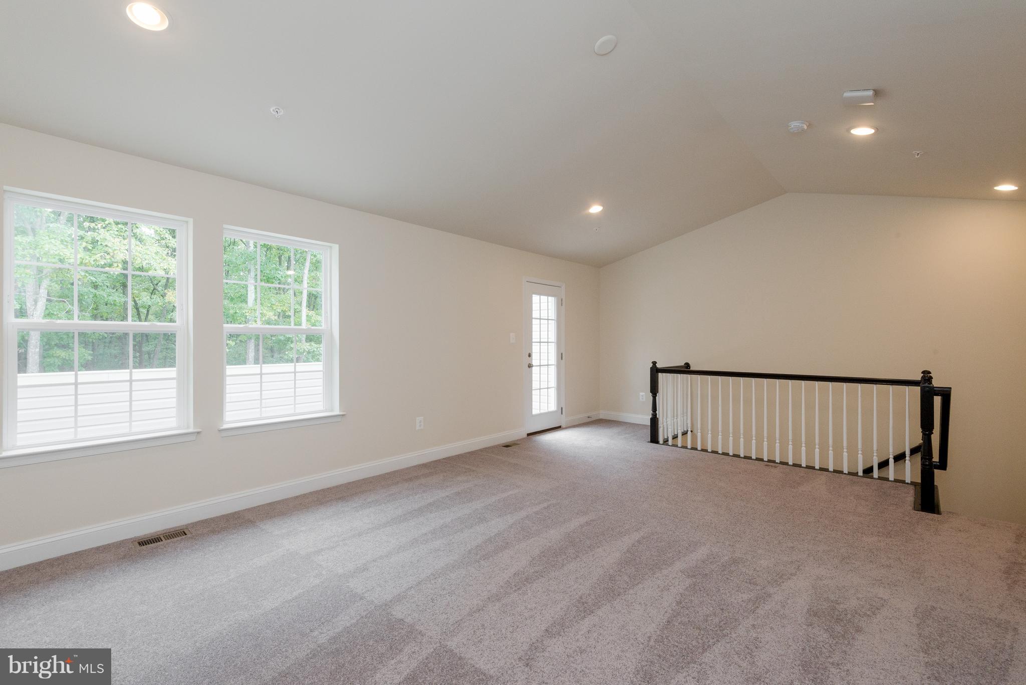 CREEKSTONE VILLAGE - Residential