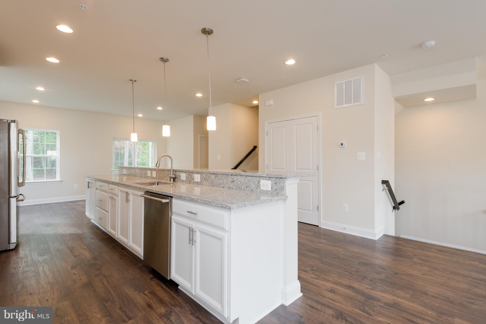 CREEKSTONE VILLAGE - Residential