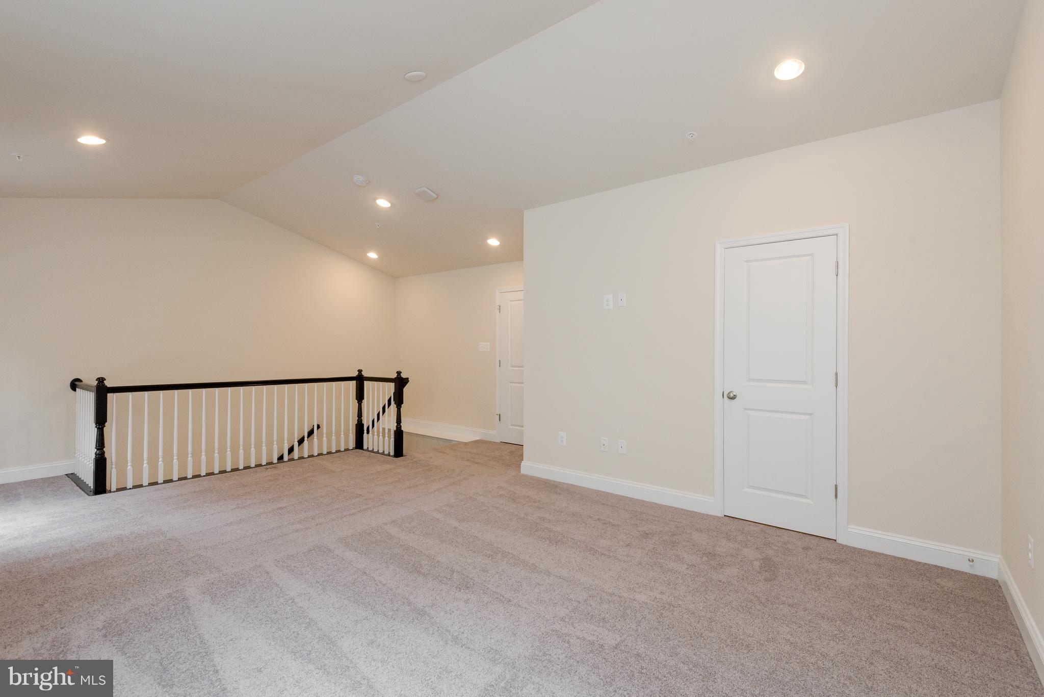 CREEKSTONE VILLAGE - Residential