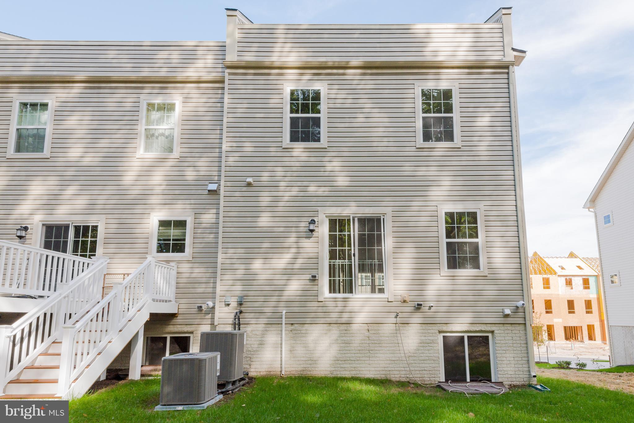 CREEKSTONE VILLAGE - Residential