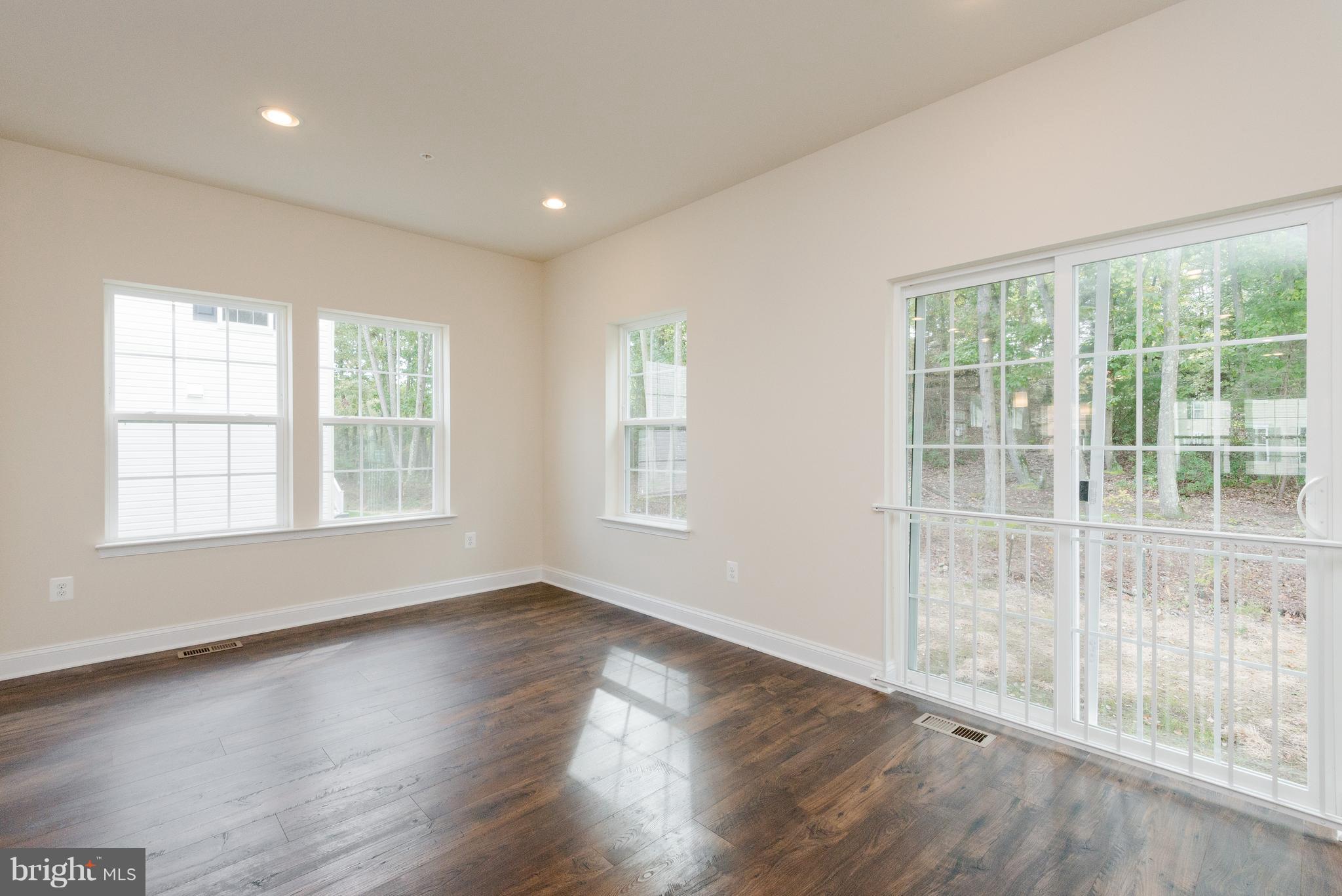 CREEKSTONE VILLAGE - Residential