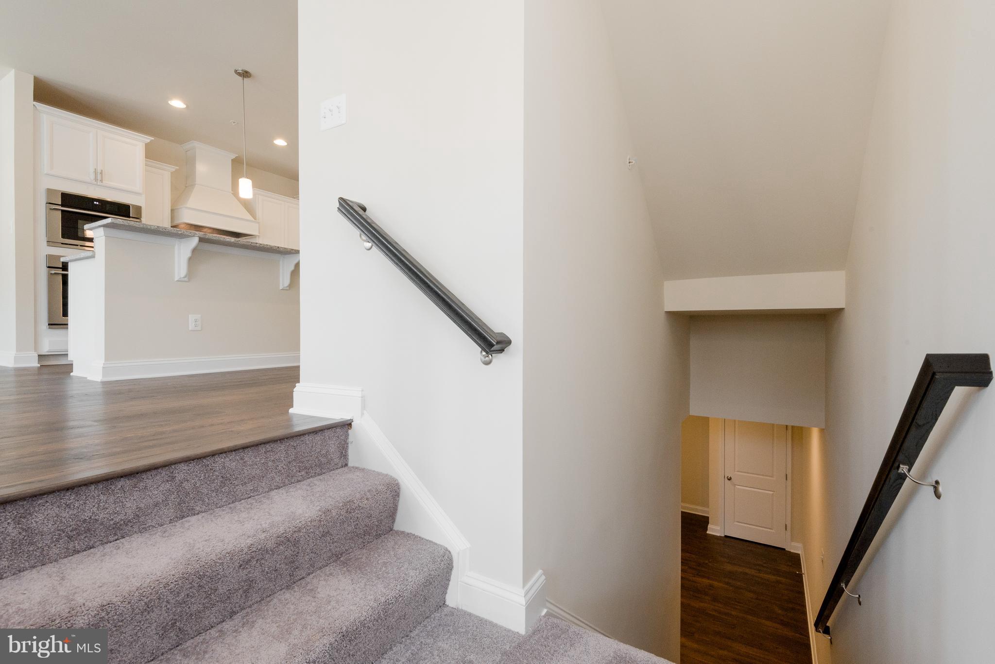 CREEKSTONE VILLAGE - Residential