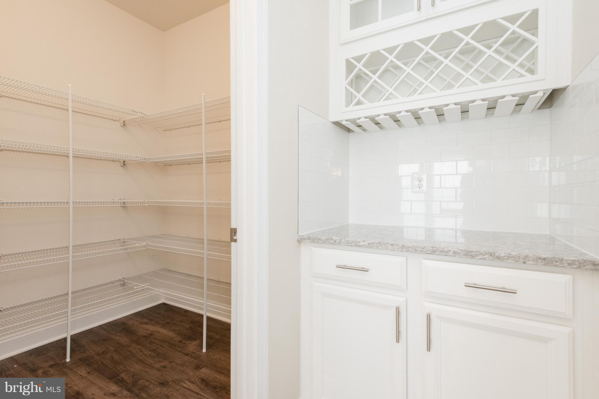 CREEKSTONE VILLAGE - Residential