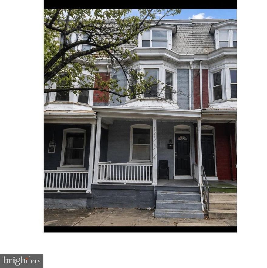 CHECK OUT THESE  NUMBERS! 

CAP RATE 11%
CASH ON CASH 13%
(estimated)

Great investment opportunity in this 5 BR 1 BA brick home.  Renters in place going on their 3rd year.  Rent is $1650 /mo, and tenants pay all utilities.  Home has  updated roof, windows, electrical and plumbing.  Off street parking for 1 vehicle.